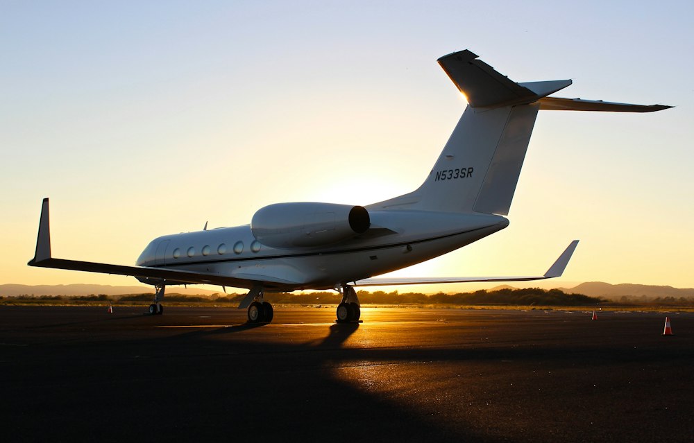 Aerion Aerospace engineers in hangar